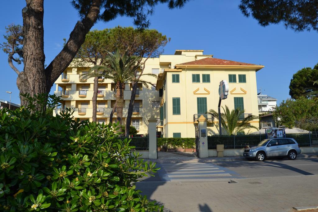 Hotel Quattropalme Tortoreto Zewnętrze zdjęcie